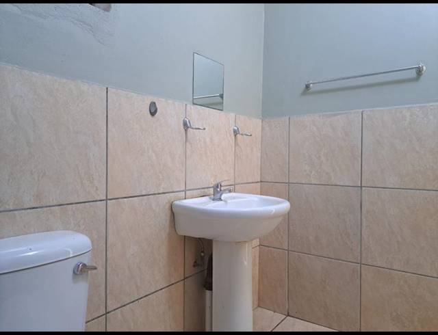 2 BEDROOM PROPERTY TO RENT IN GEDULD
